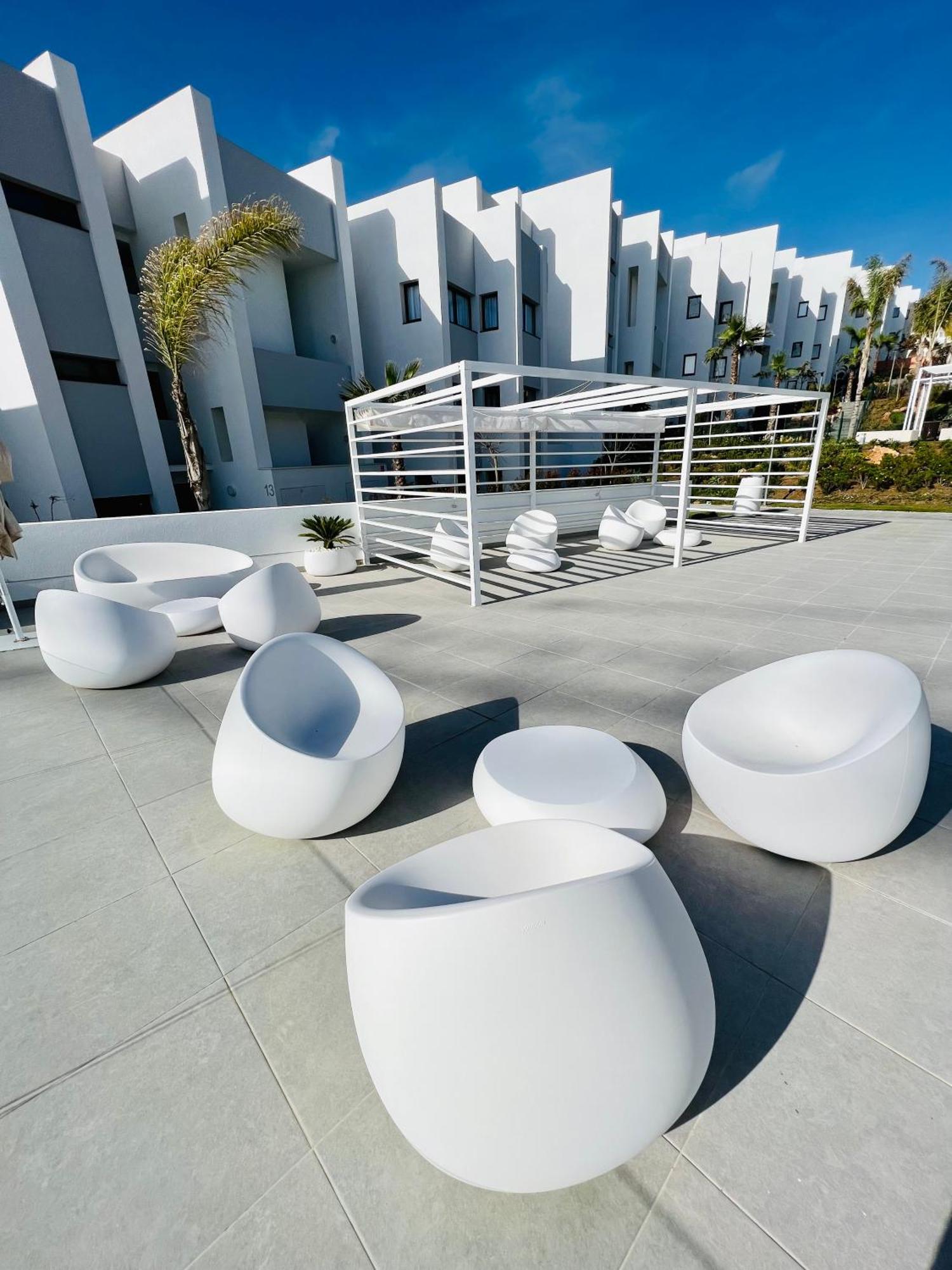 Moderne Et Cosy Avec Piscine, Jacuzzi, Salle De Sport Et Billard Estepona